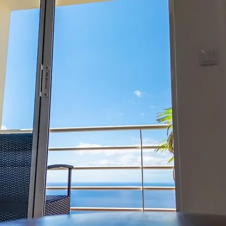 Topaz Scape Garajau Madeira By Grm 卡尼索